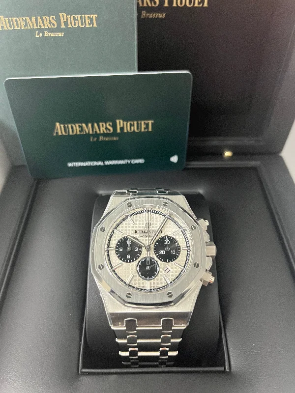 audemars-piguet-royal-oak-chronograph-panda-dial-ref-26331st-oo-1220st-03