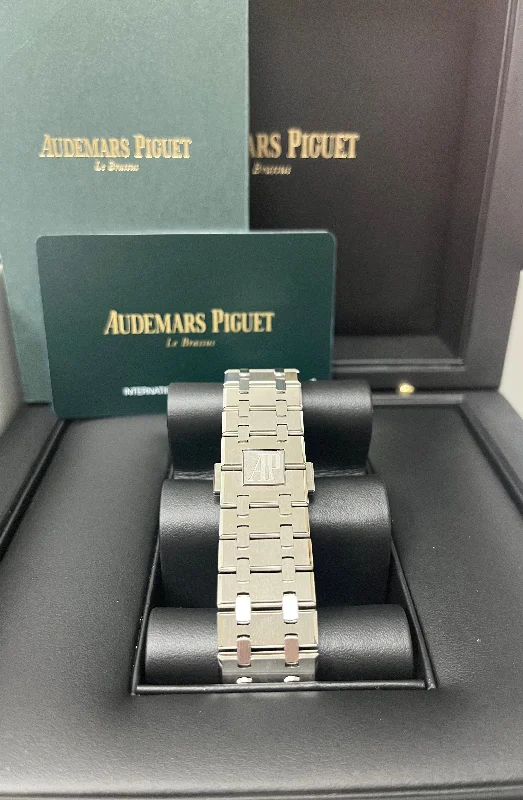 audemars-piguet-royal-oak-chronograph-panda-dial-ref-26331st-oo-1220st-03