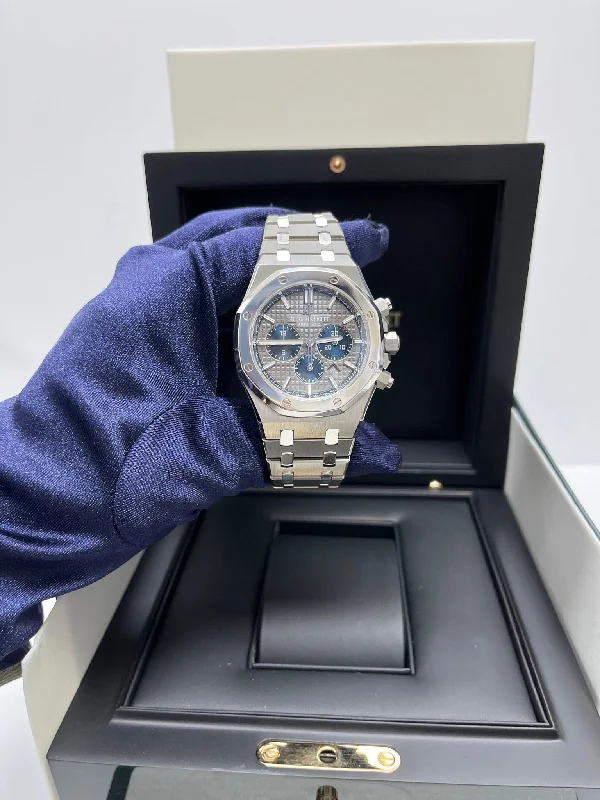 audemars-piguet-royal-oak-chronograph-platinum-titanium-limited-edition-ref-26331ip-oo-1220ip-01