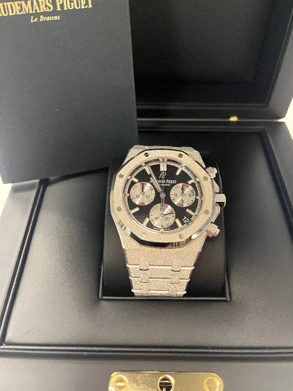 audemars-piguet-royal-oak-frosted-gold-selfwinding-chronograph-ref-26239bc-gg-1224bc-02