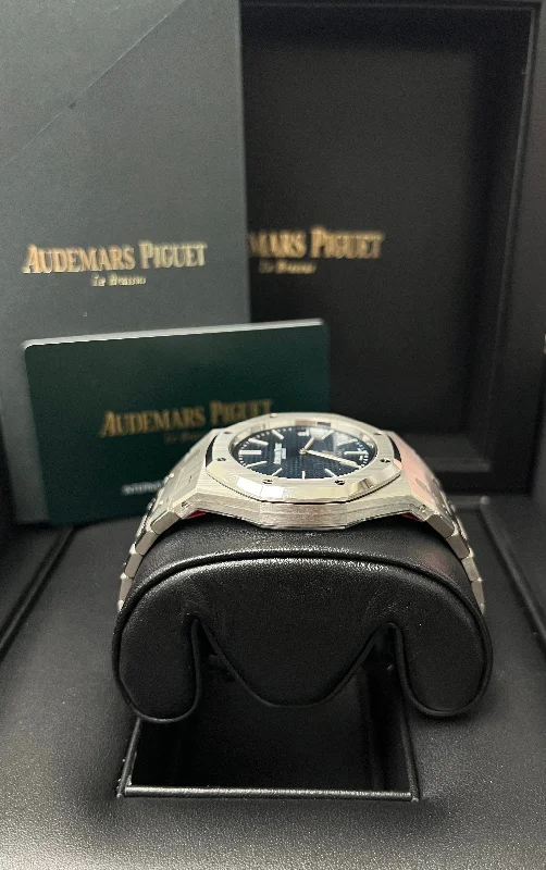 audemars-piguet-royal-oak-jumbo-50th-anniversary-16202st-oo-1240st-01