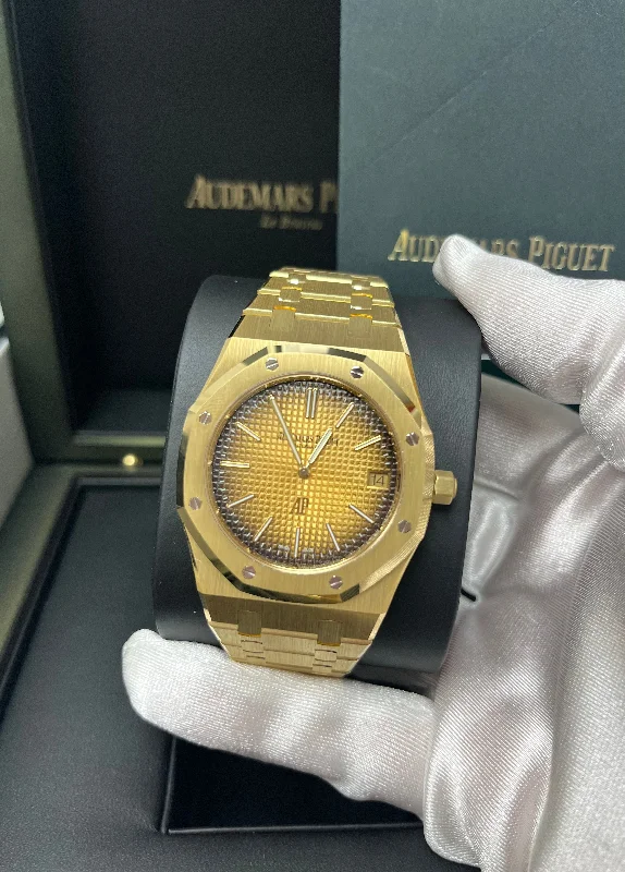 audemars-piguet-royal-oak-jumbo-extra-thin-50th-anniversary-smoked-gold-2022-16202ba-oo-1240ba-01