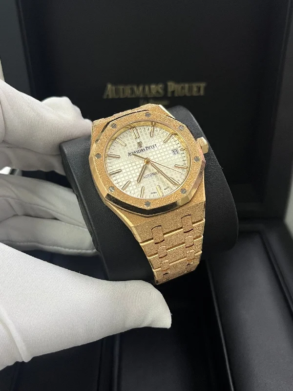 audemars-piguet-royal-oak-lady-ladies-37mm-frosted-rose-gold-white-dial-15454or-gg-1259or-01