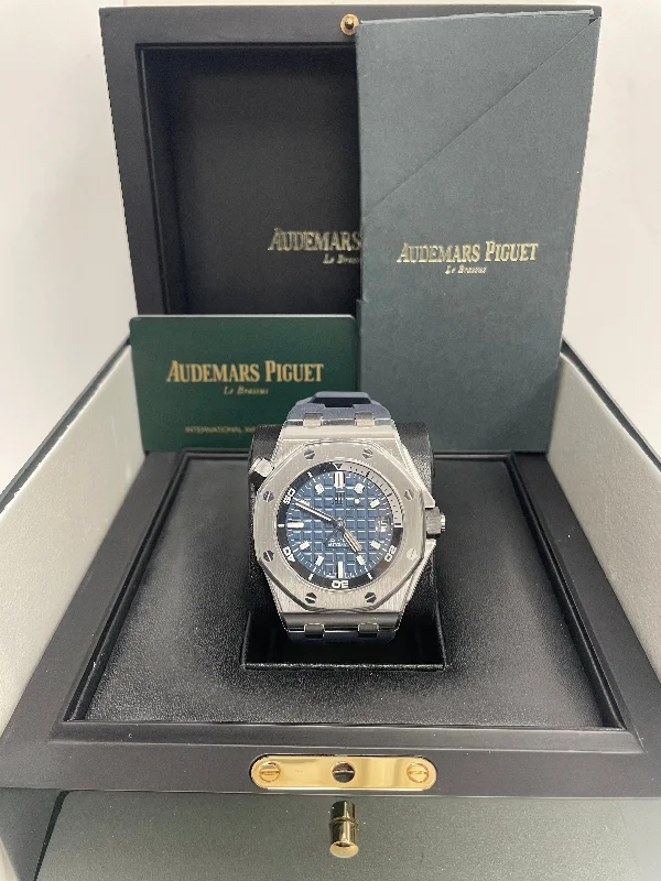 audemars-piguet-royal-oak-offshore-diver-blue-dial-reference-15720st-oo-a027ca-01