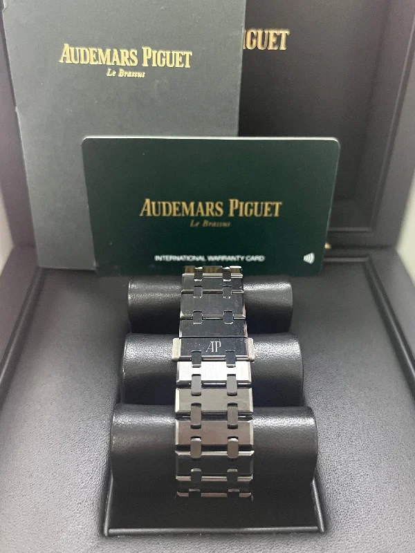 audemars-piguet-royal-oak-perpetual-calendar-black-ceramic-bezel-ref-26579ce-oo-1225ce-01