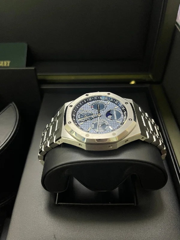 audemars-piguet-royal-oak-perpetual-calendar-blue-dial-steel-41mm-reference-26574st-oo-1220st-03