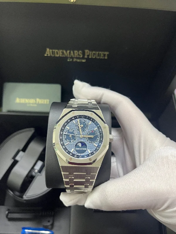 audemars-piguet-royal-oak-perpetual-calendar-blue-dial-steel-41mm-reference-26574st-oo-1220st-03