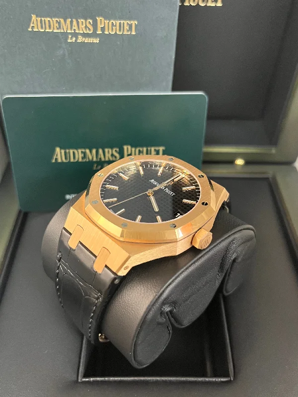 audemars-piguet-royal-oak-self-winding-rose-gold-with-black-leather-strap-ref-15500or-oo-d002cr-01