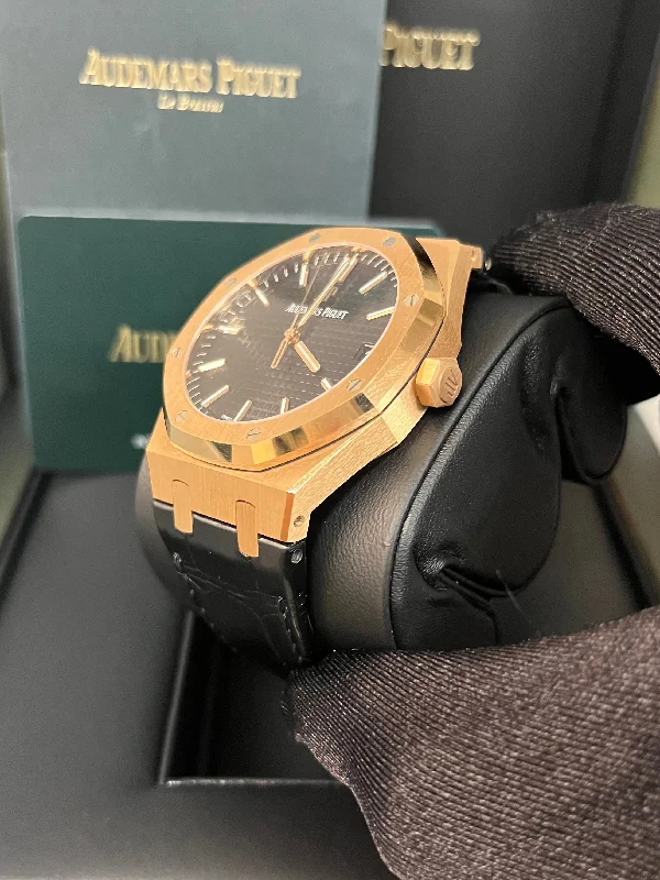 audemars-piguet-royal-oak-self-winding-rose-gold-with-black-leather-strap-ref-15500or-oo-d002cr-01