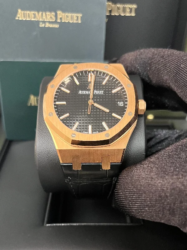 audemars-piguet-royal-oak-self-winding-rose-gold-with-black-leather-strap-ref-15500or-oo-d002cr-01