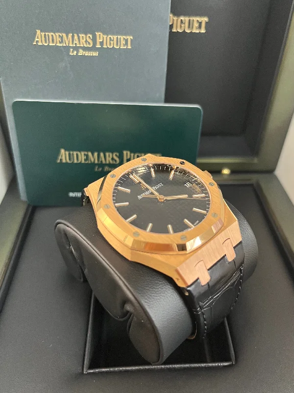 audemars-piguet-royal-oak-self-winding-rose-gold-with-black-leather-strap-ref-15500or-oo-d002cr-01