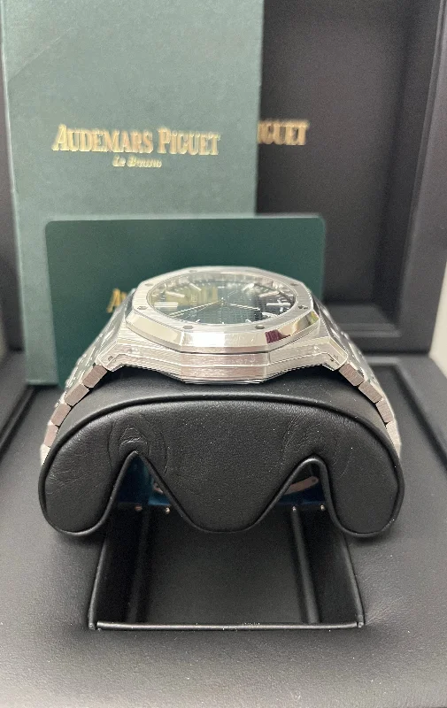 audemars-piguet-royal-oak-selfwinding-41-mm-stainless-steel-green-dial-15510st-oo-1320st-09