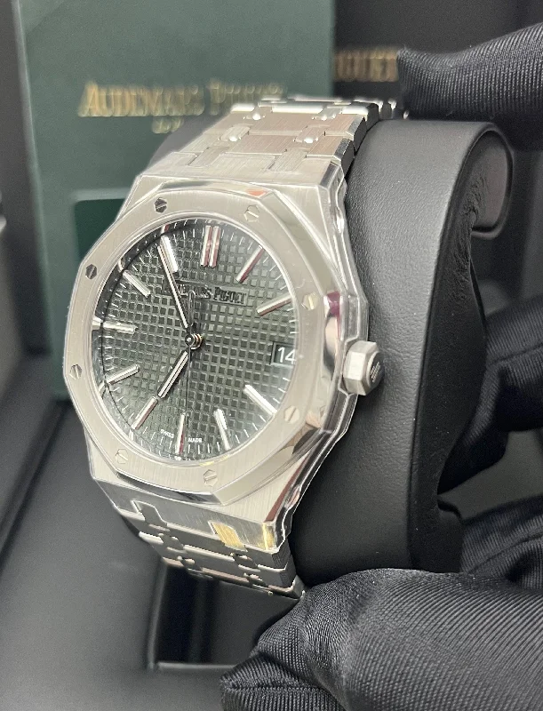 audemars-piguet-royal-oak-selfwinding-41-mm-stainless-steel-green-dial-15510st-oo-1320st-09