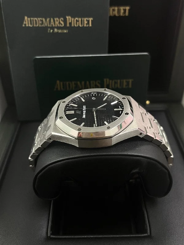 audemars-piguet-royal-oak-selfwinding-41mm-stainless-steel-black-dial-ref-15500st-oo-1220st-03