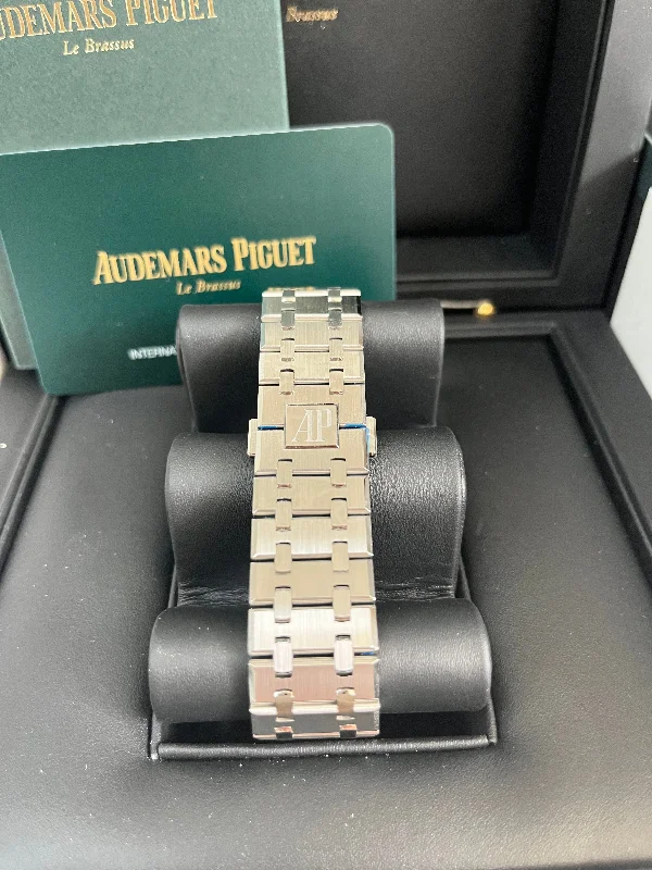 audemars-piguet-royal-oak-selfwinding-50th-anniversary-grey-dial-15510st-oo-1320st-05