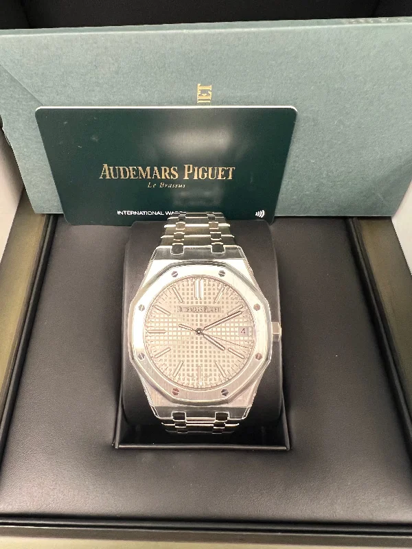 audemars-piguet-royal-oak-selfwinding-50th-anniversary-white-dial-ref-15510st-oo-1320st-03