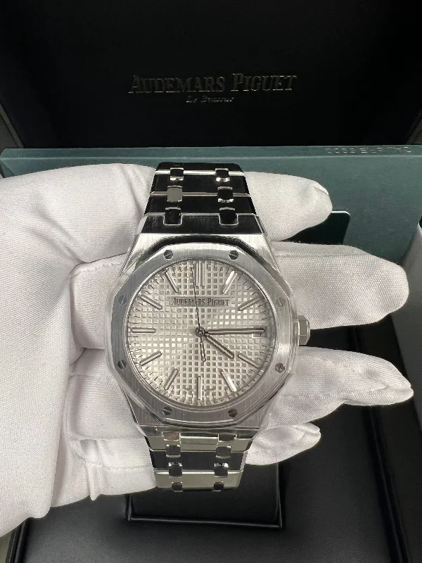 audemars-piguet-royal-oak-selfwinding-50th-anniversary-white-dial-ref-15510st-oo-1320st-03