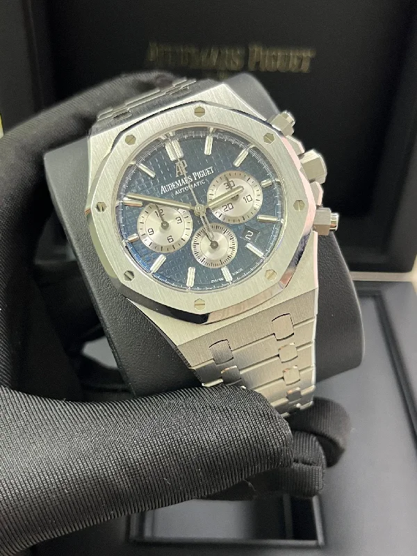 audemars-piguet-royal-oak-selfwinding-chronograph-stainless-steel-blue-dial-silver-sub-dials-ref-26331st-oo-1220st-01