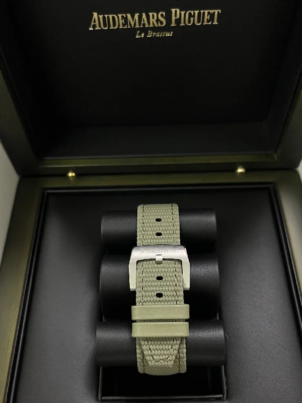 code-11-59-by-audemars-piguet-selfwinding-chronograph-ref-26393qt-oo-a064kb-01