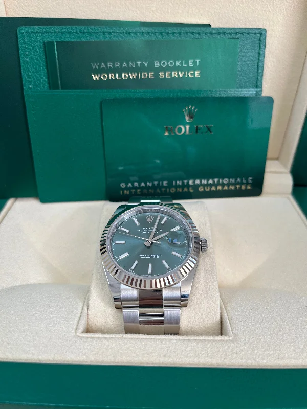 copy-of-rolex-datejust-oyster-41-mm-oystersteel-mint-green-dial-fluted-bezel-jubilee-bracelet-reference-126334