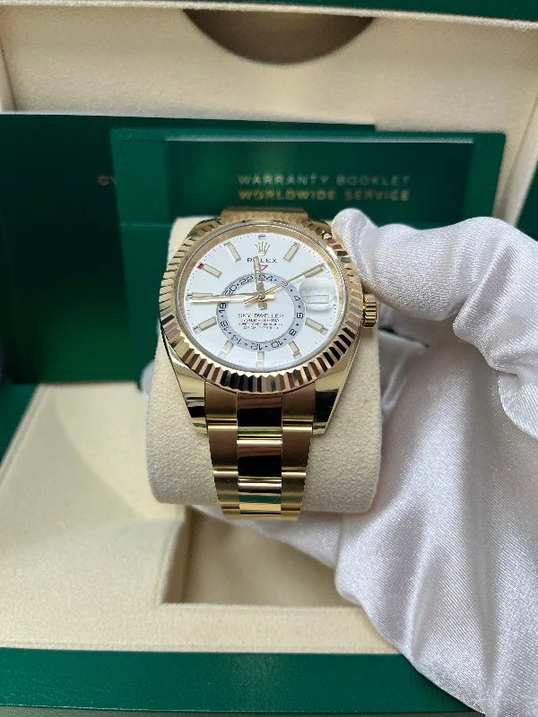 copy-of-rolex-sky-dweller-yellow-gold-champagne-dial-oyster-bracelet-ref-326938