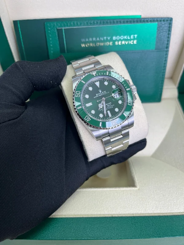 copy-of-rolex-submariner-stainless-steel-the-hulk-green-dial-cerachrom-bezel-ref-116610lv