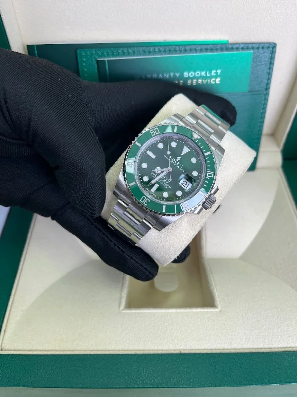 copy-of-rolex-submariner-stainless-steel-the-hulk-green-dial-cerachrom-bezel-ref-116610lv