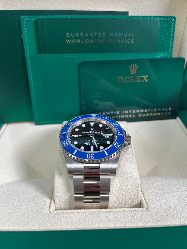 copy-rolex-white-gold-submariner-date-watch-the-blueberry-blue-bezel-black-dial-ref-126619lb