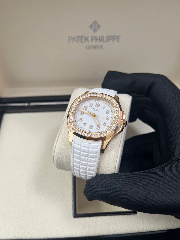 patek-philippe-aquanaut-ladies-white-dial-rose-gold-aquanaut-luce-travel-5269-200r