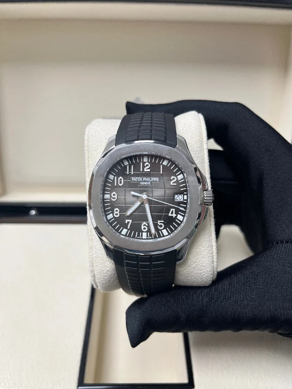 patek-philippe-aquanaut-stainless-steel-embossed-black-dial-ref-5167a-001