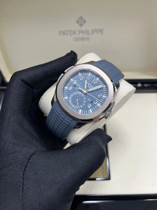 patek-philippe-aquanaut-travel-time-5164g-001