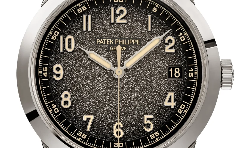 patek-philippe-calatrava-40mm-18k-white-gold-40mm-textured-dial-5226g-001