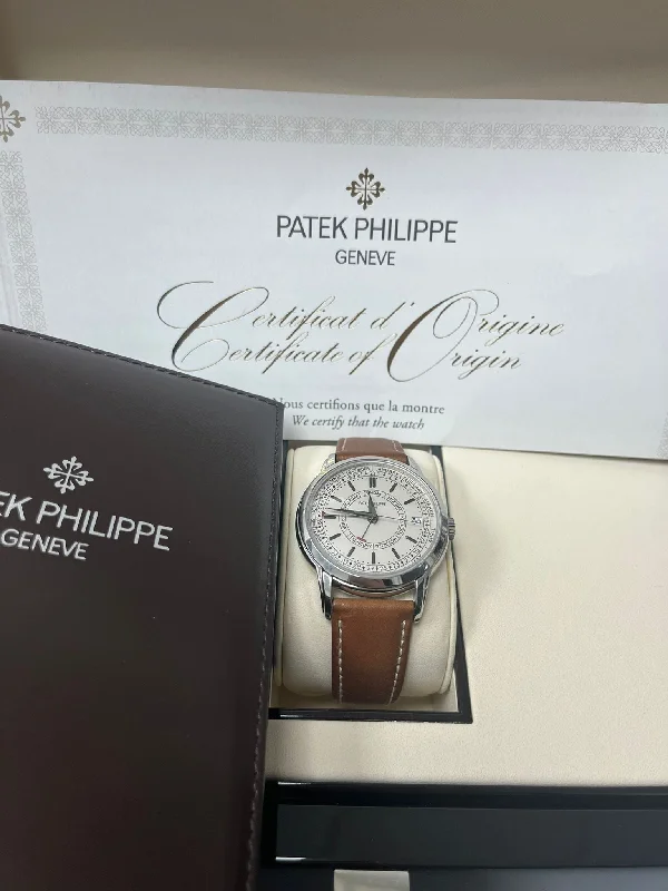 patek-philippe-calatrava-5212a-001-calatrava-weekly-calendar-automatic-silvery-opaline-dial-steel