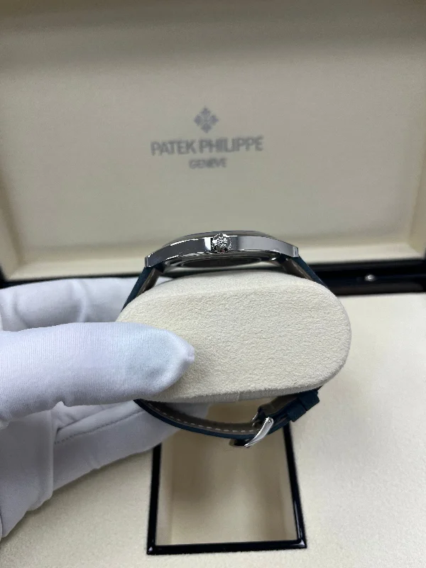 patek-philippe-calatrava-limited-edition-6007a-001