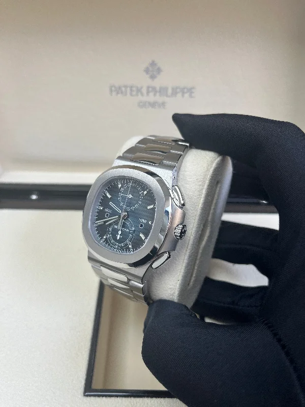 patek-philippe-nautilus-40-mm-steel-nautilus-travel-time-chronograph-blue-dial-5990