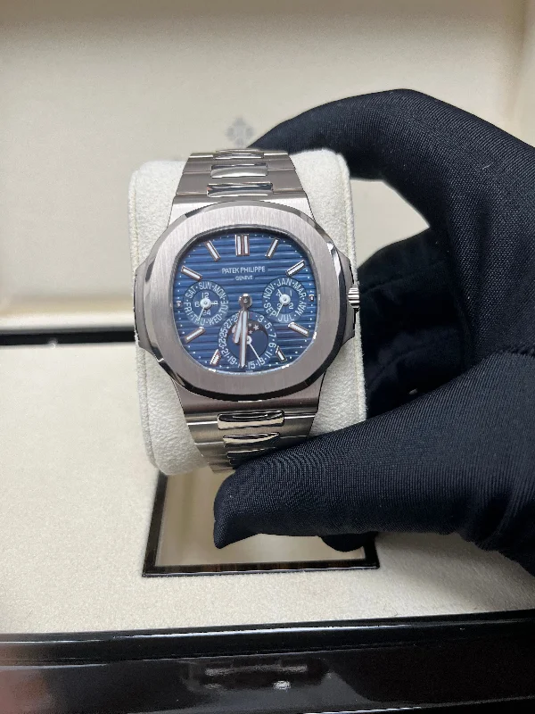 patek-philippe-nautilus-40mm-white-gold-perpetual-calendar-5740g-ref-5740-1g-001