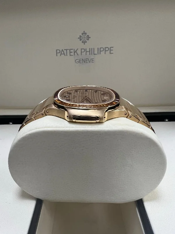 patek-philippe-nautilus-automatic-rose-gold-baguette-cognac-bezel-7118-1300r-001