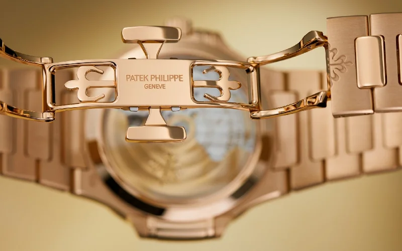 patek-philippe-nautilus-automatic-rose-gold-baguette-cognac-bezel-7118-1300r-001