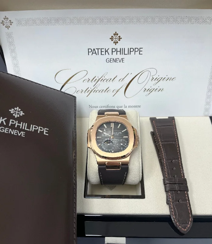 patek-philippe-nautilus-black-dial-ref-5712r-1