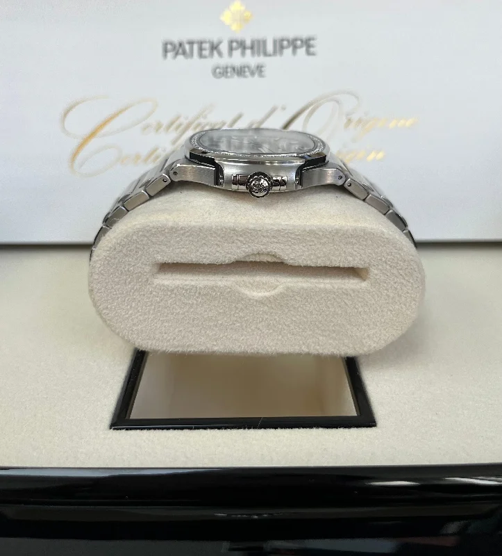 patek-philippe-nautilus-diamond-bezel-silver-index-dial-reference-7118-1200a-010