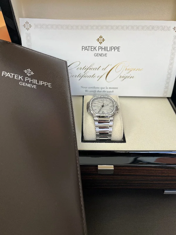 patek-philippe-nautilus-diamond-bezel-silver-index-dial-reference-7118-1200a-010