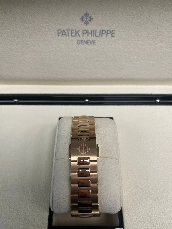 patek-philippe-nautilus-rose-gold-40-5mm-black-gradient-dial-5980-5980-1r-001