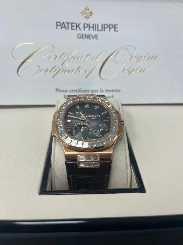 patek-philippe-nautilus-rose-gold-diamond-bezel-moon-phase-brown-dial-5724r-001