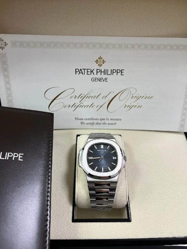 patek-philippe-nautilus-stainless-steel-blue-dial-5711-ref-5711-1a-010