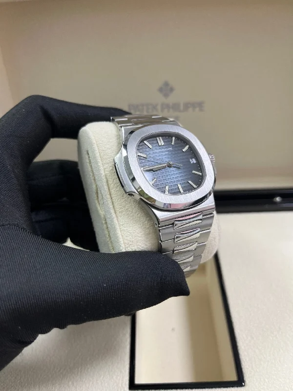 patek-philippe-nautilus-stainless-steel-blue-dial-5711-ref-5711-1a-010