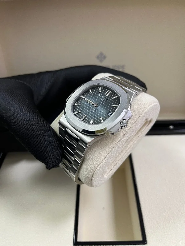 patek-philippe-nautilus-stainless-steel-blue-dial-5711-ref-5711-1a-010