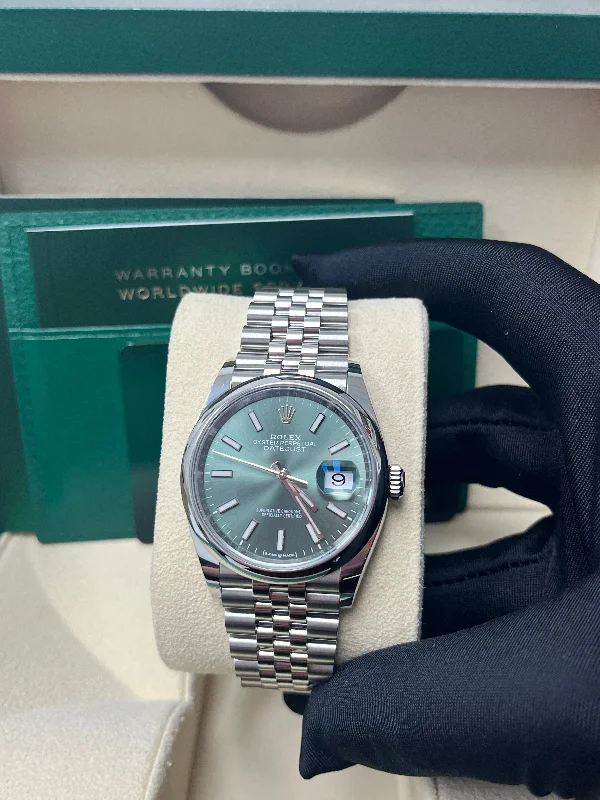 rolex-datejust-36-domed-bezel-mint-green-index-dial-jubilee-bracelet-126200