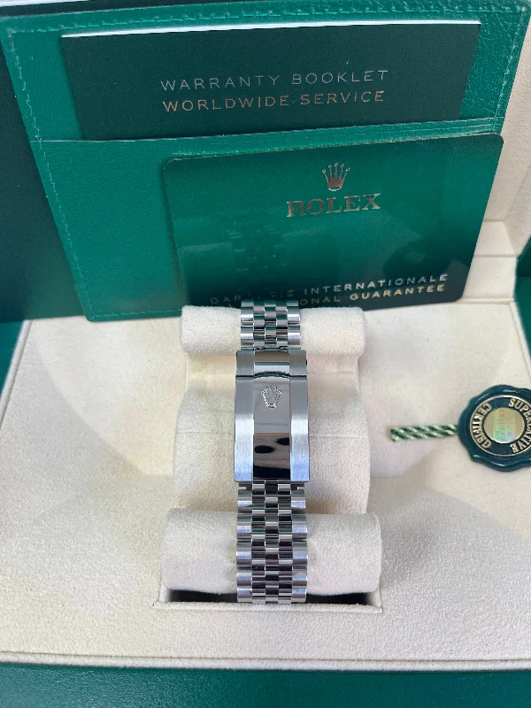 rolex-datejust-36-mother-of-pearl-diamond-dial-diamond-bezel-steel-36mm-jubilee-bracelet-reference-126284rbr