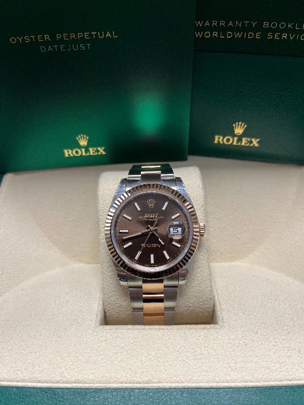 rolex-datejust-41-oyster-bracelet-chocolate-dial-fluted-bezel-ref-126331-0001