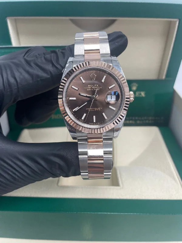 rolex-datejust-41-oyster-bracelet-chocolate-dial-fluted-bezel-ref-126331-0001